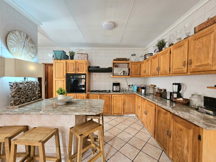 3 Bedroom Property for Sale in Van Der Hoff Park North West